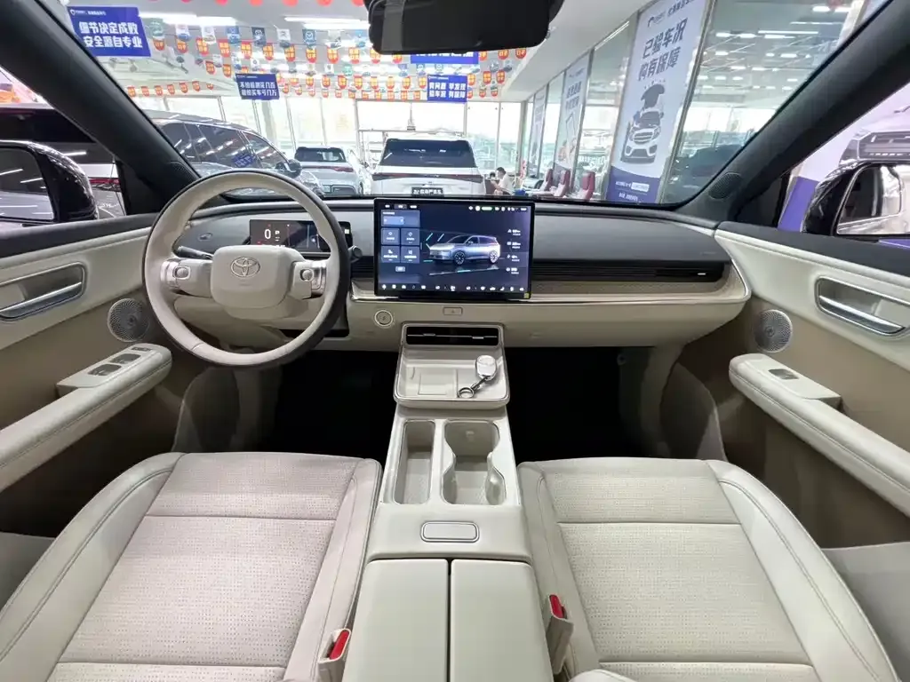 Toyota Platinum 3X — фото 9