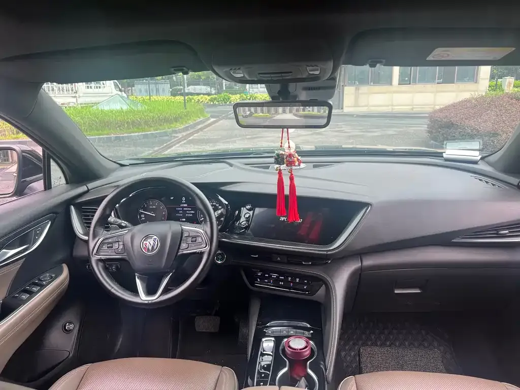 Buick Envision Plus — фото 5