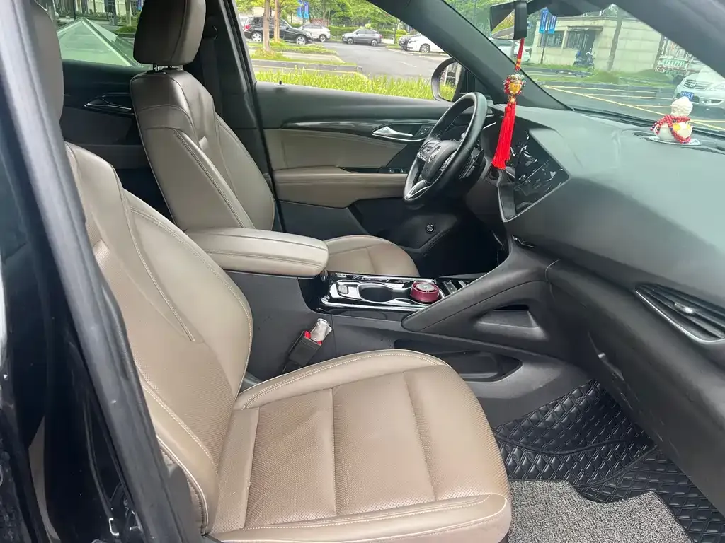 Buick Envision Plus — фото 6