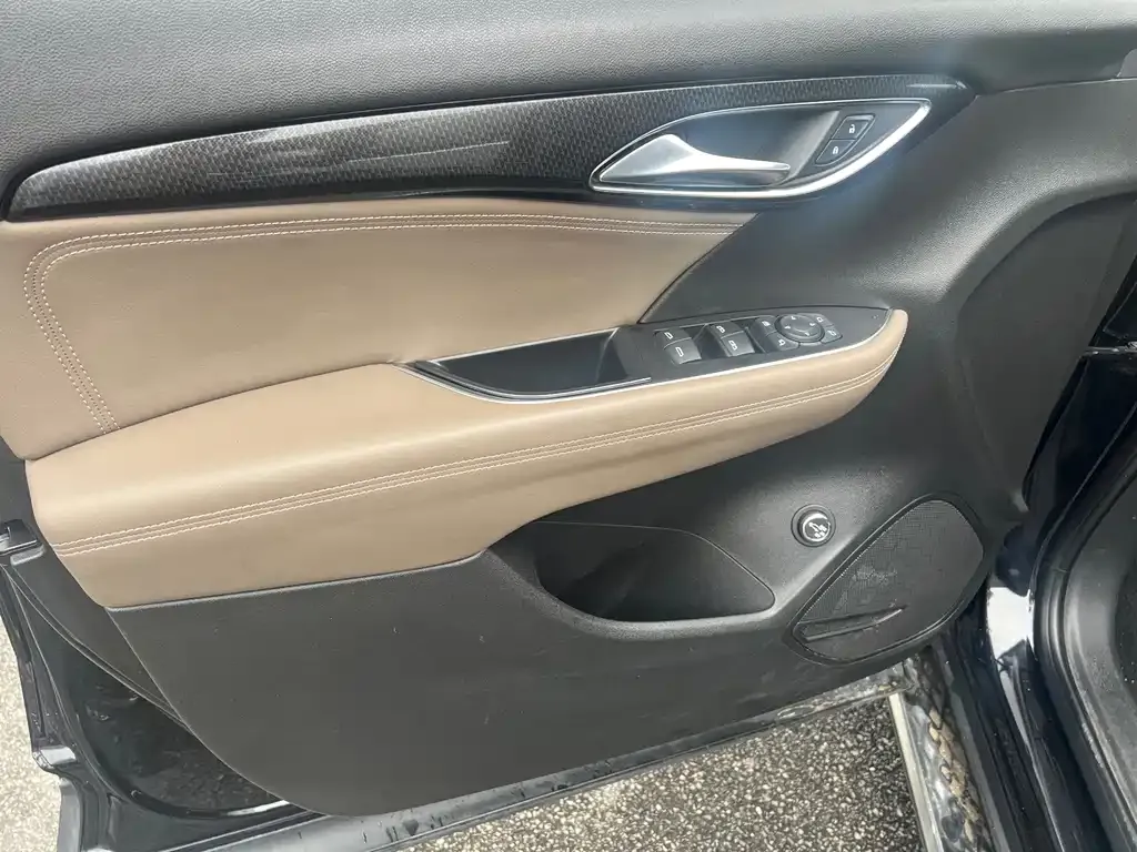 Buick Envision Plus — фото 3
