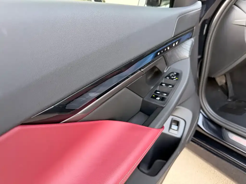 BMW i5 2024 из CN, фото 3