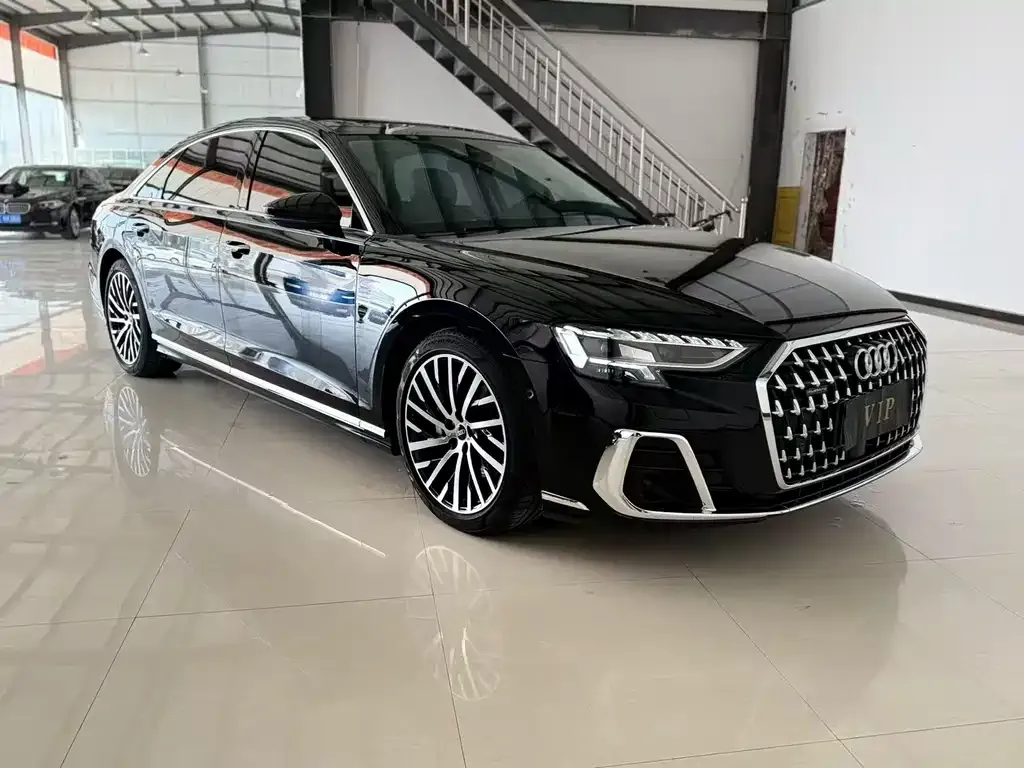 Audi A8 — фото 4