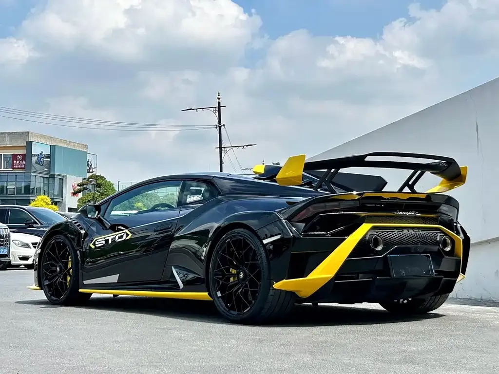 Lamborghini Huracan — фото 5
