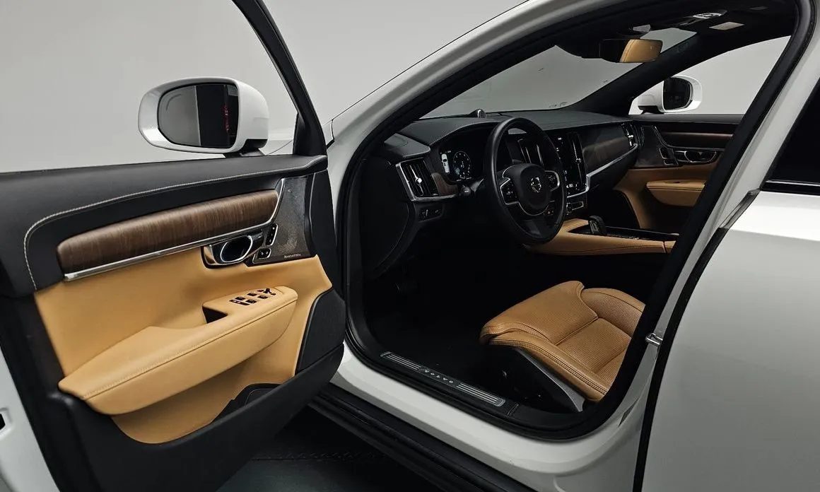 Volvo V90 2021 из KR, фото 6