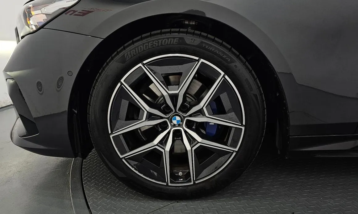 BMW 5-Series 2026 из KR, фото 7