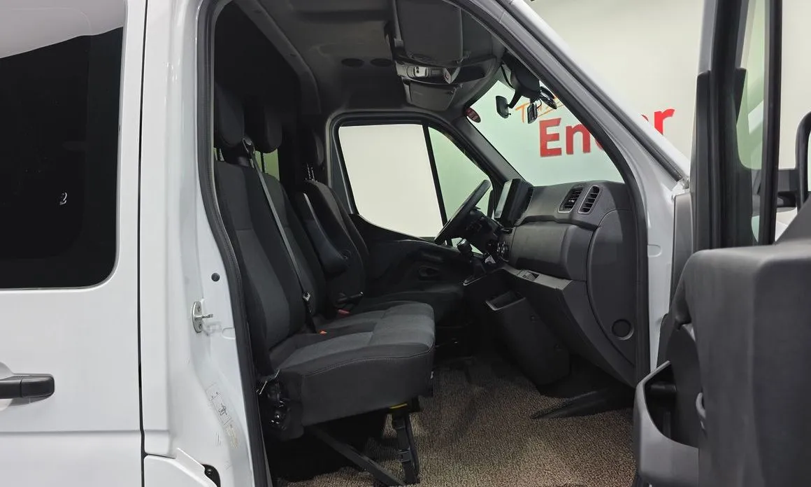 Renault Korea (Samsung) Master 2021 из KR, фото 10