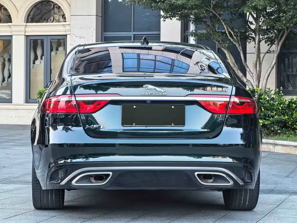 Jaguar XFL — фото 2