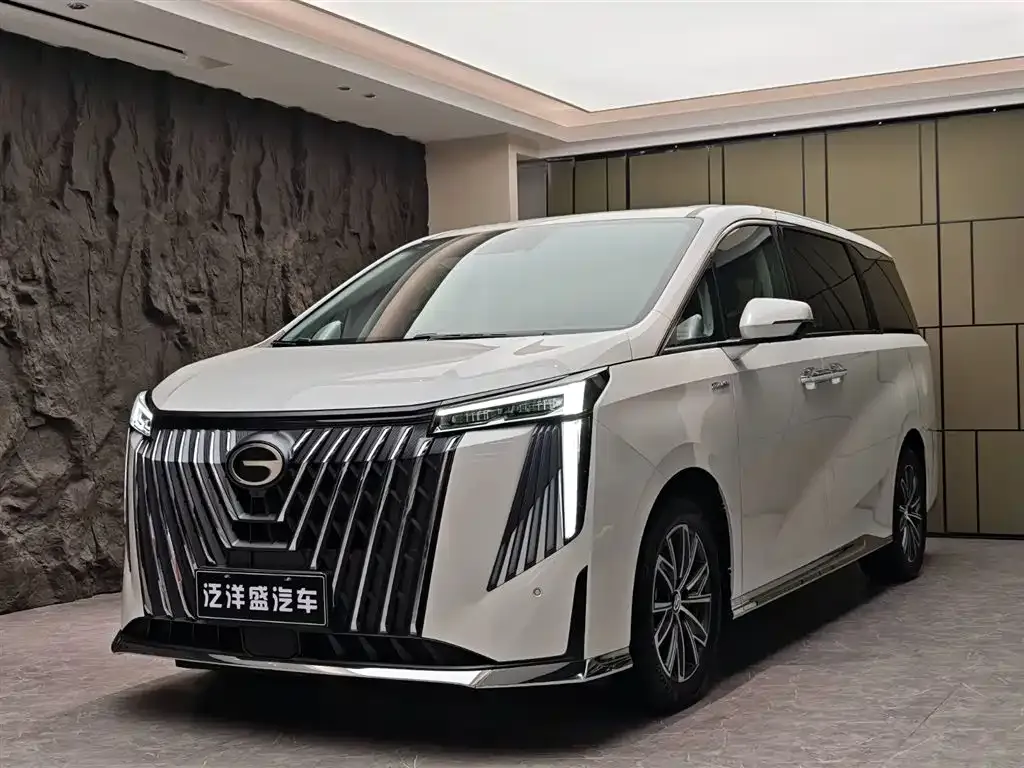 GAC Motor Trumpchi M8 — фото 1