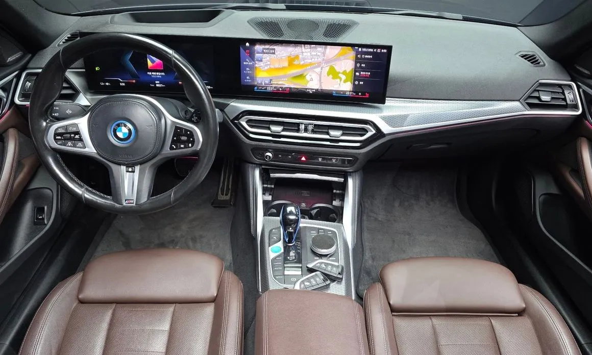 BMW i4 — фото 9