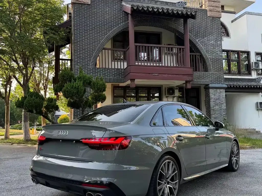 Audi S4 2023 из CN, фото 8