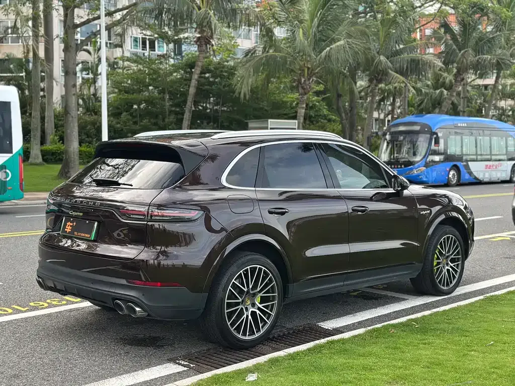 Porsche Cayenne Hybrid 2022 из CN, фото 10
