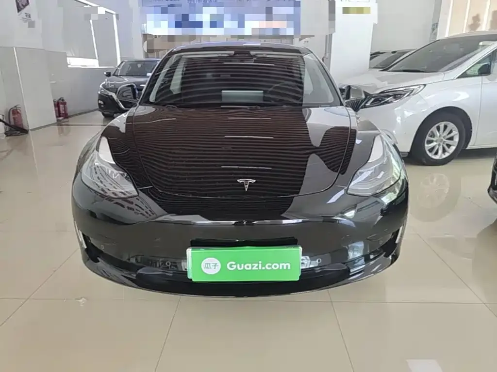 Tesla Model 3 — фото 5