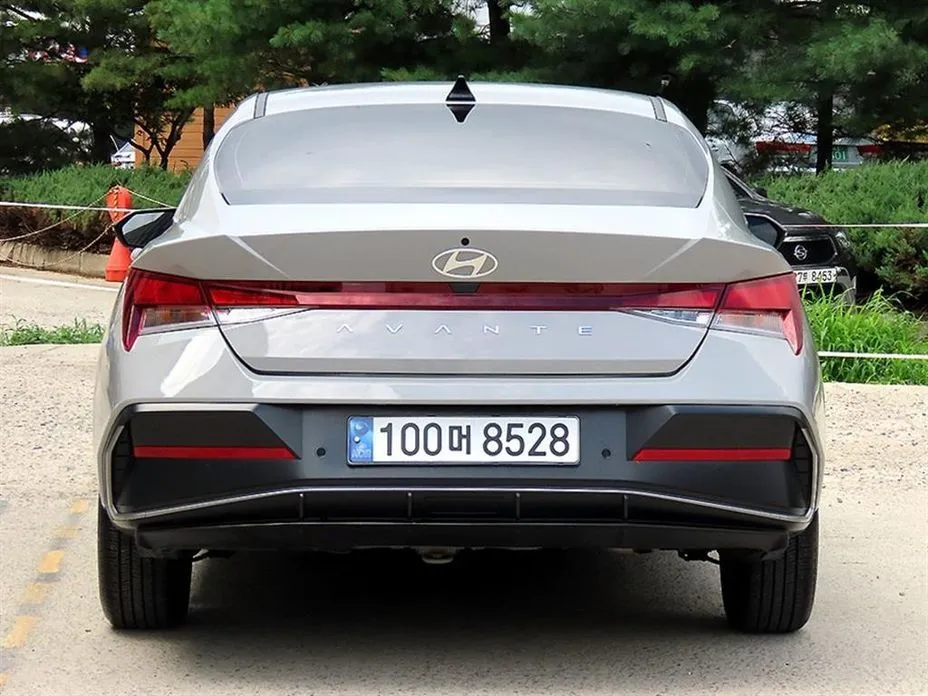 Hyundai AVANTE — фото 5