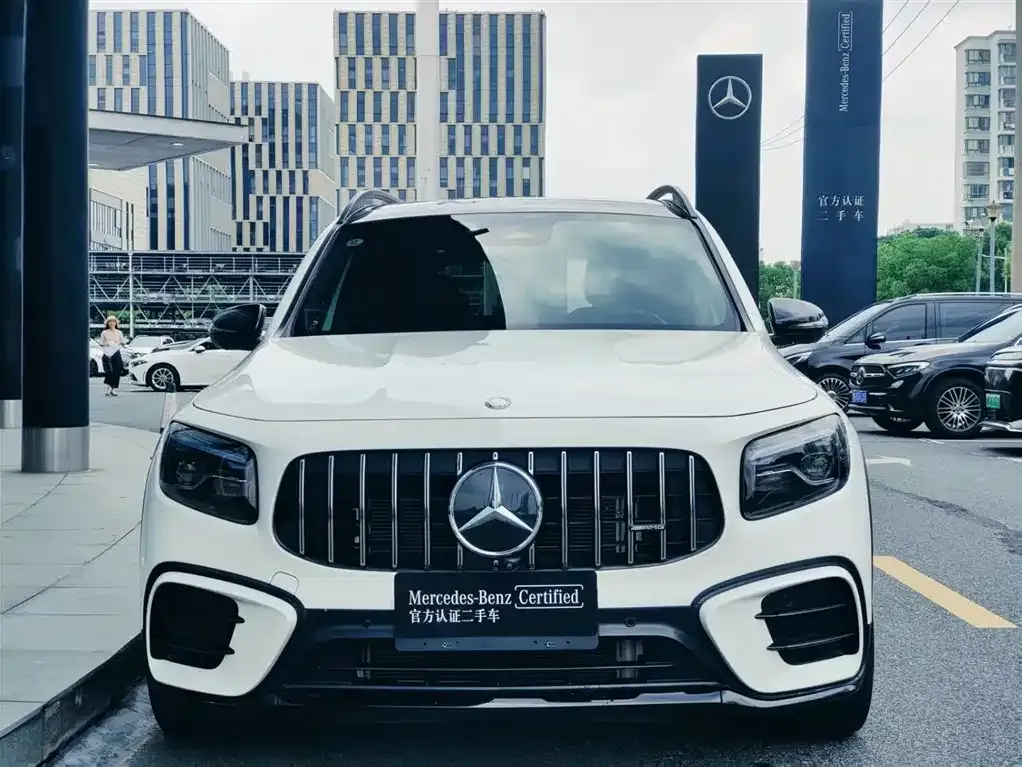 Mercedes-Benz GLB AMG — фото 8
