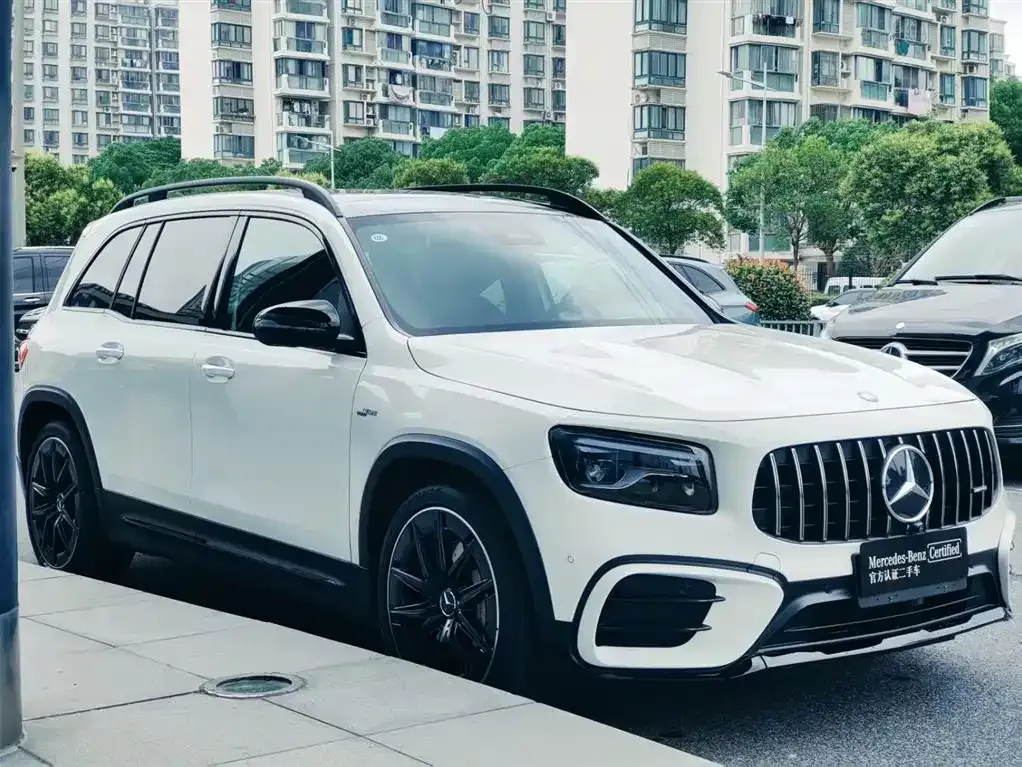 Mercedes-Benz GLB AMG — фото 3
