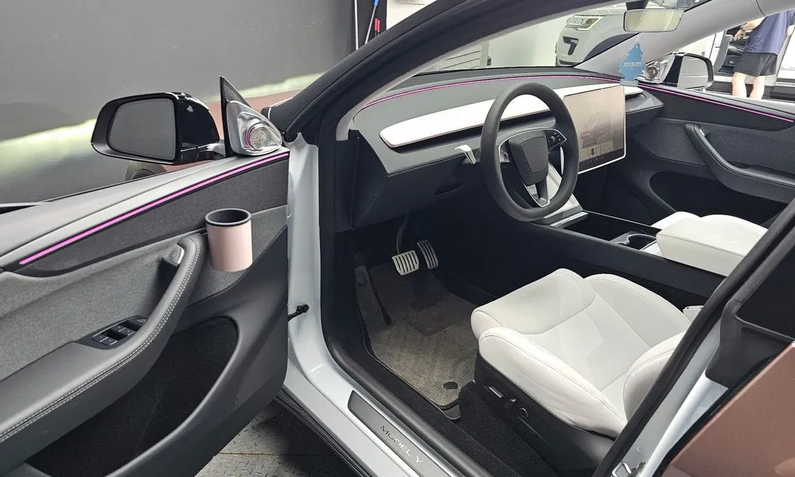 Tesla Model Y — фото 2