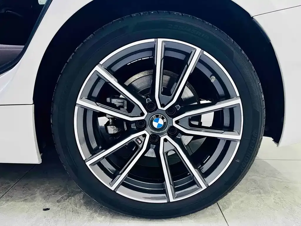 BMW 3 Series — фото 9