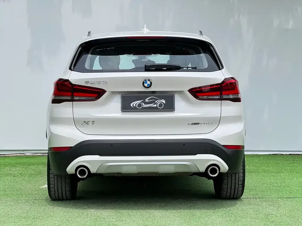 BMW X1 — фото 6