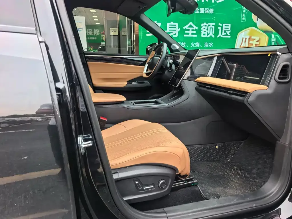 Geely Galaxy L7 — фото 2