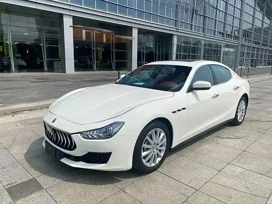 Maserati Ghibli — фото 1