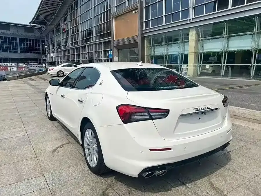 Maserati Ghibli — фото 8