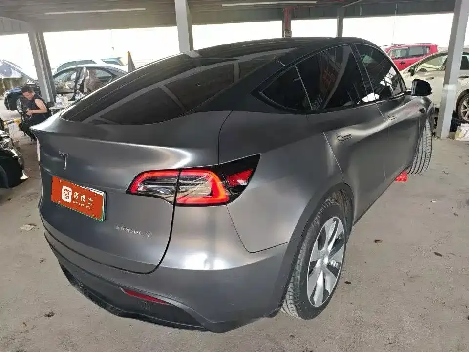 Tesla Model Y — фото 4