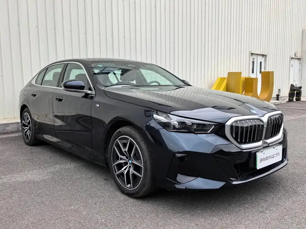 BMW i5 — фото 4