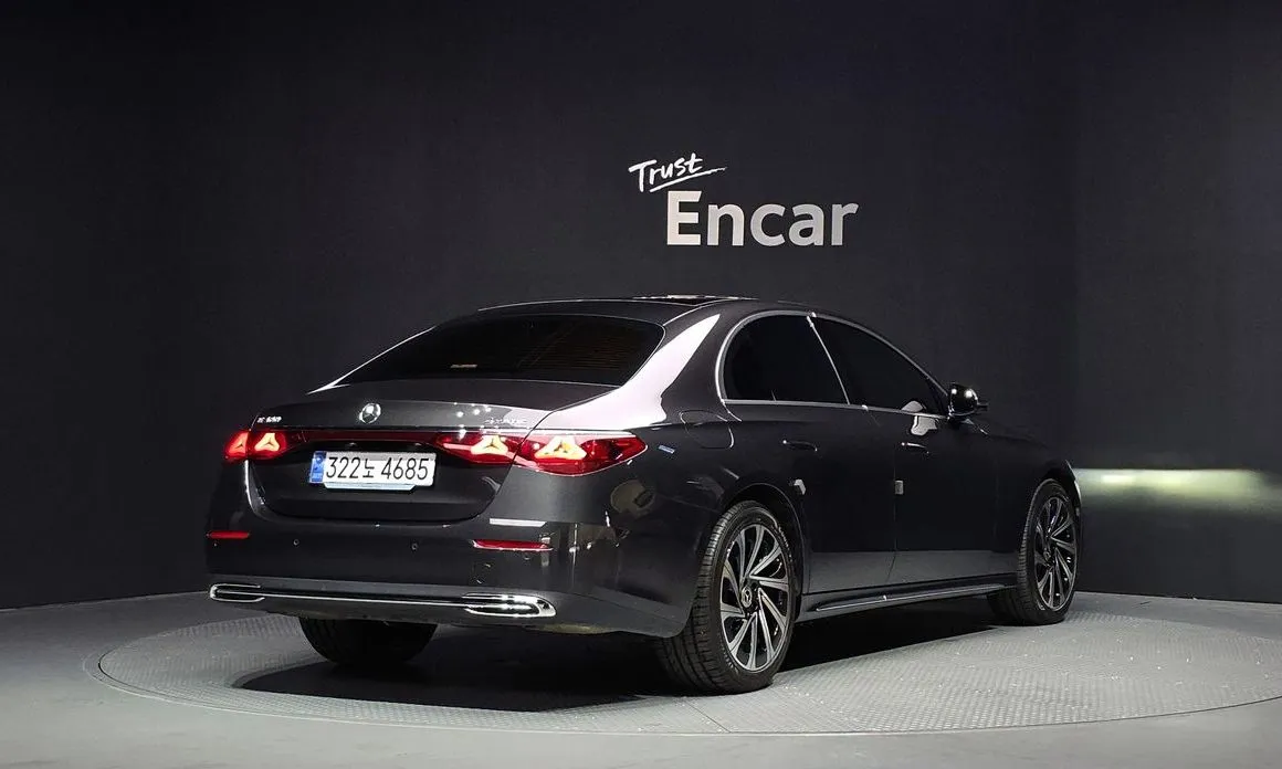 Mercedes-Benz E-Class 2024 из KR, фото 2