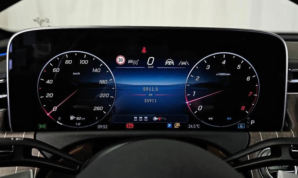 Mercedes-Benz E-Class 2024 из KR, фото 3