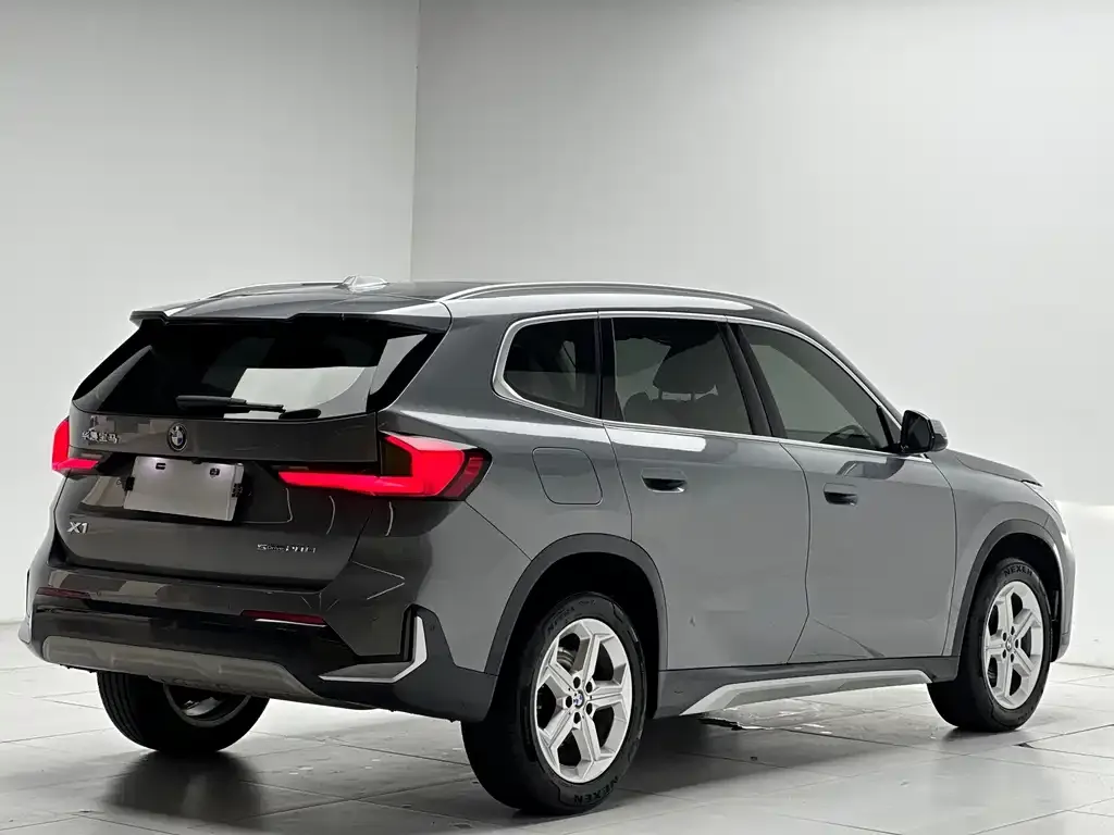 BMW X1 — фото 2