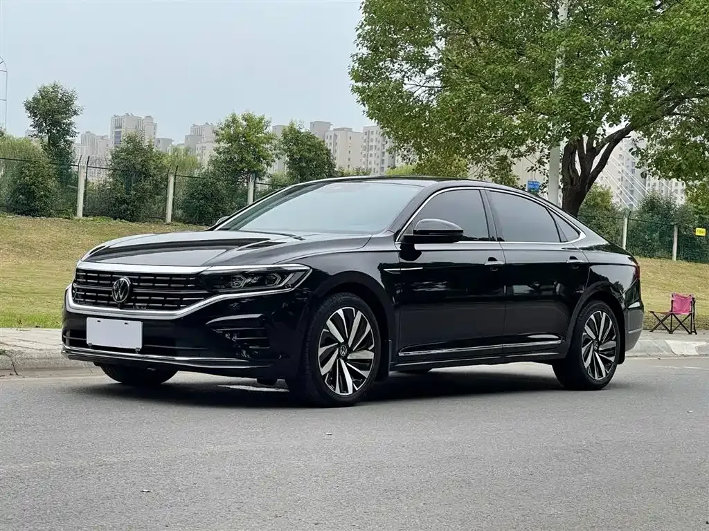 Volkswagen Passat — фото 10
