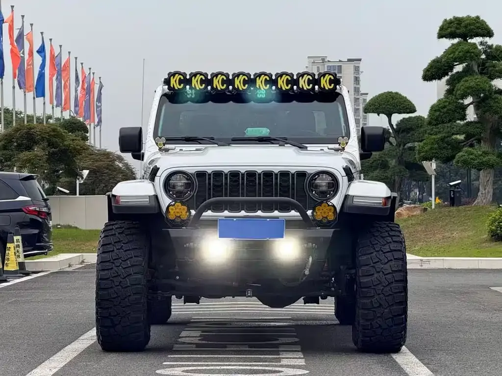 Jeep Gladiator 2023 из CN, фото 8