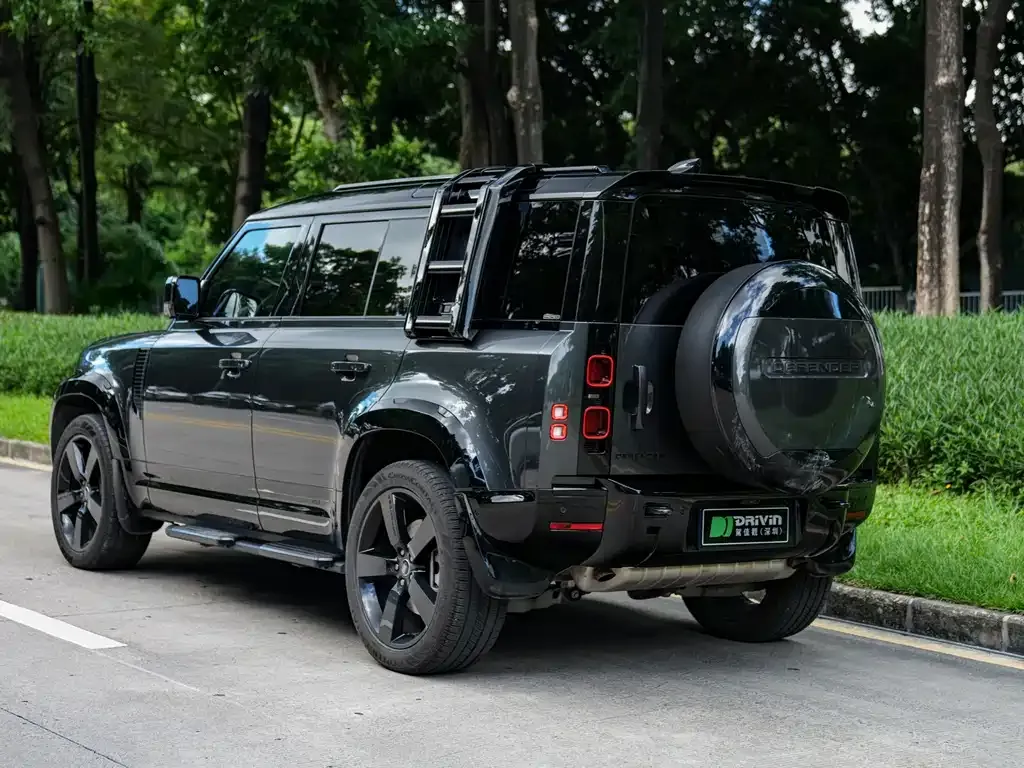 Land Rover Defender — фото 7
