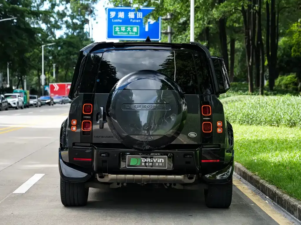 Land Rover Defender — фото 5