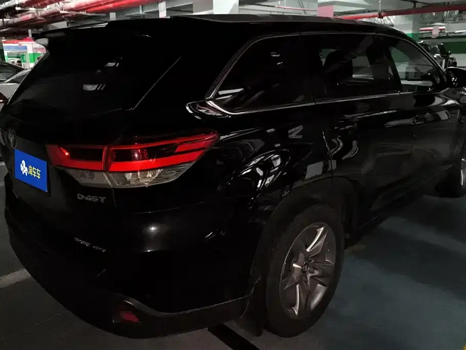 Toyota Highlander — фото 4