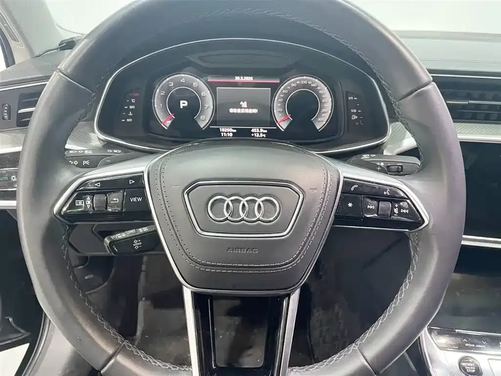 Audi A6L — фото 6