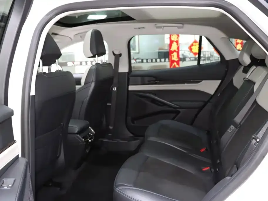 Ford Evos — фото 6