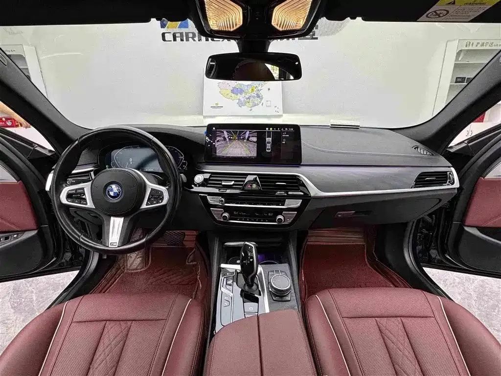 BMW 5 Series New Energy — фото 10