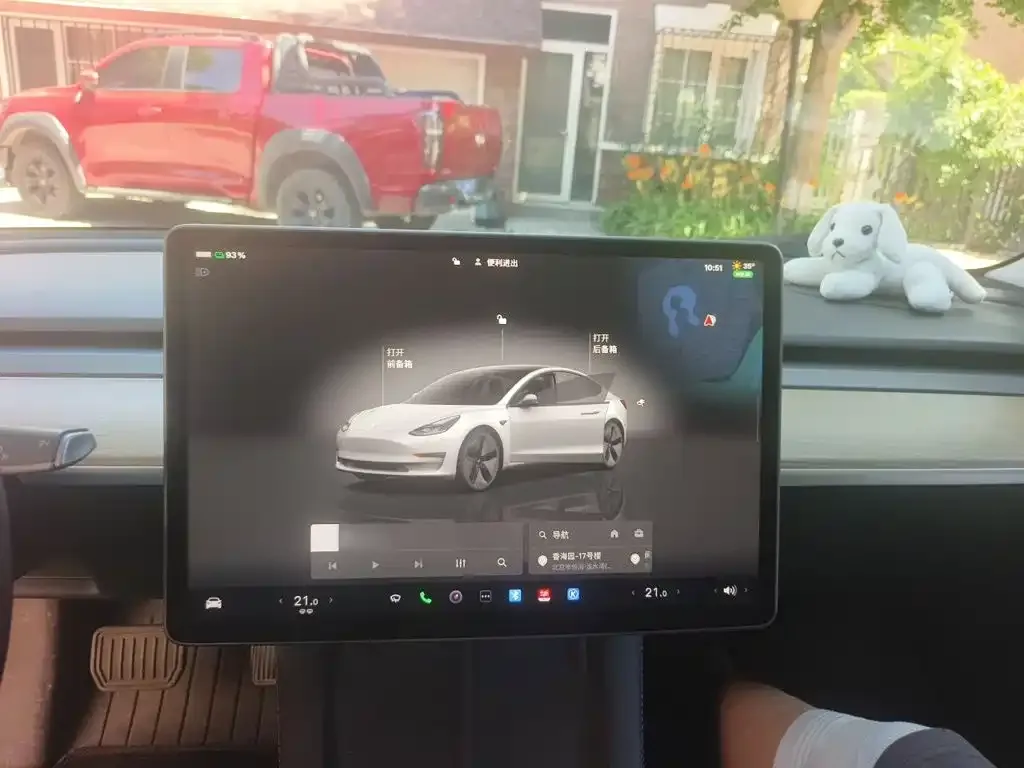 Tesla Model 3 — фото 2