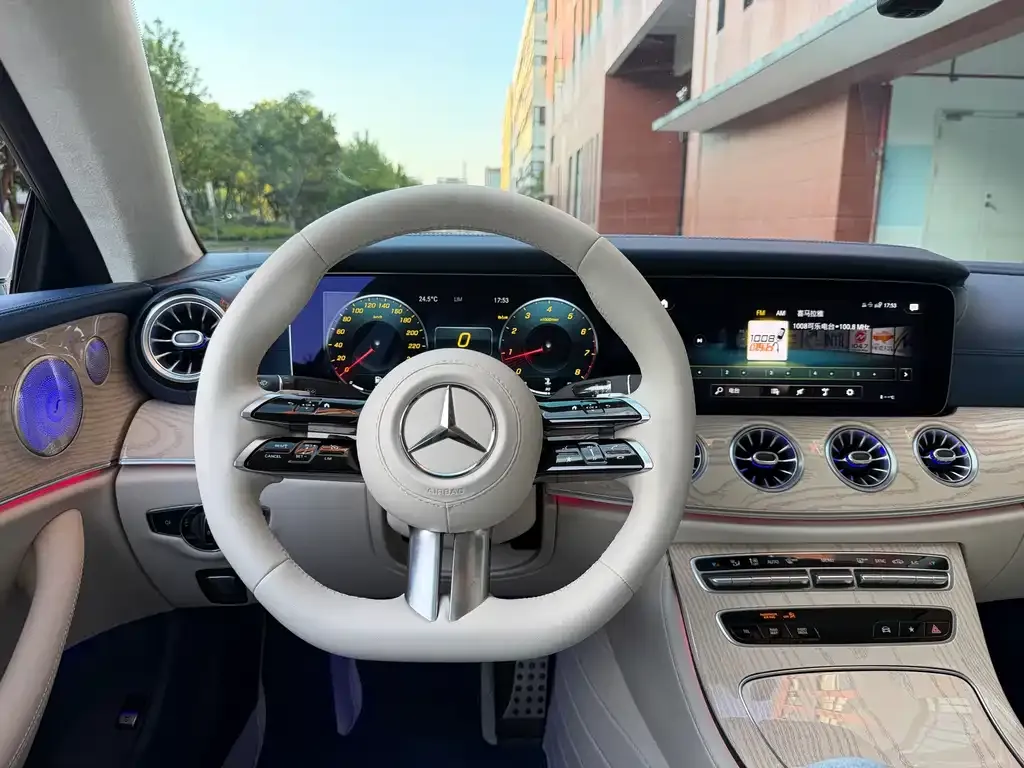 Mercedes-Benz E-Class (Import) — фото 8