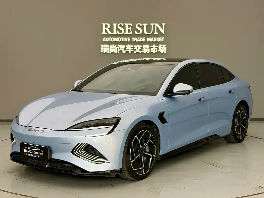 BYD Seal — фото 1
