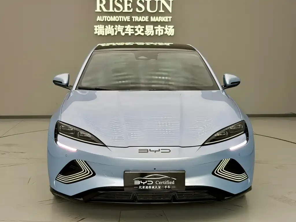 BYD Seal — фото 4