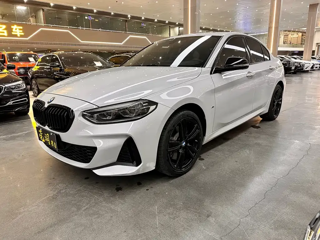 BMW 1 Series — фото 1