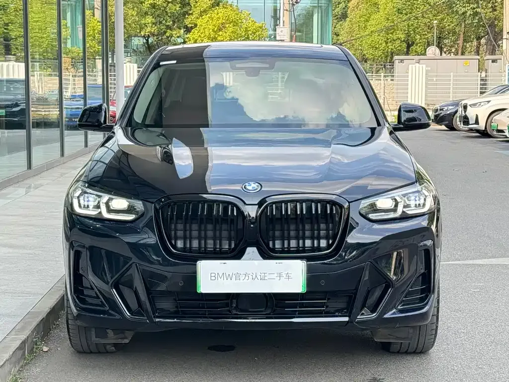 BMW iX3 — фото 4