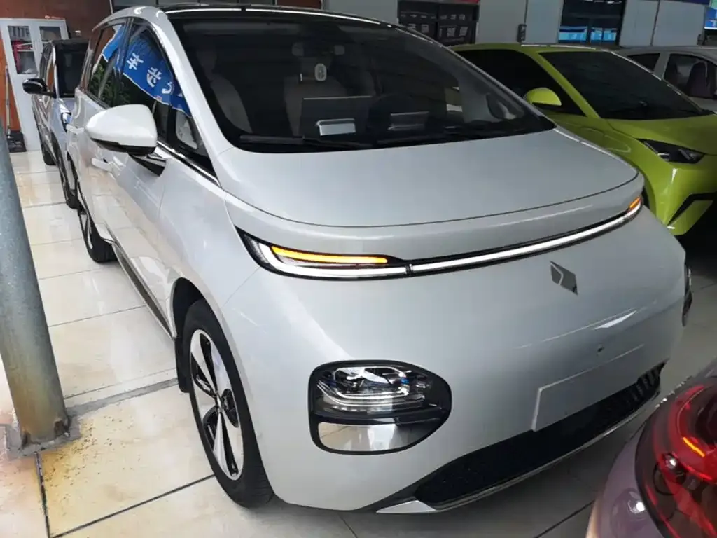 Baojun Yunduo — фото 9