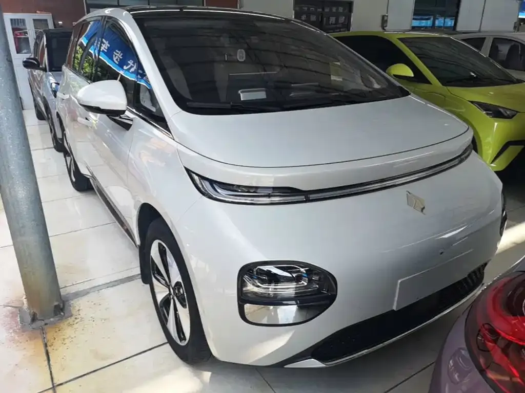 Baojun Yunduo — фото 6