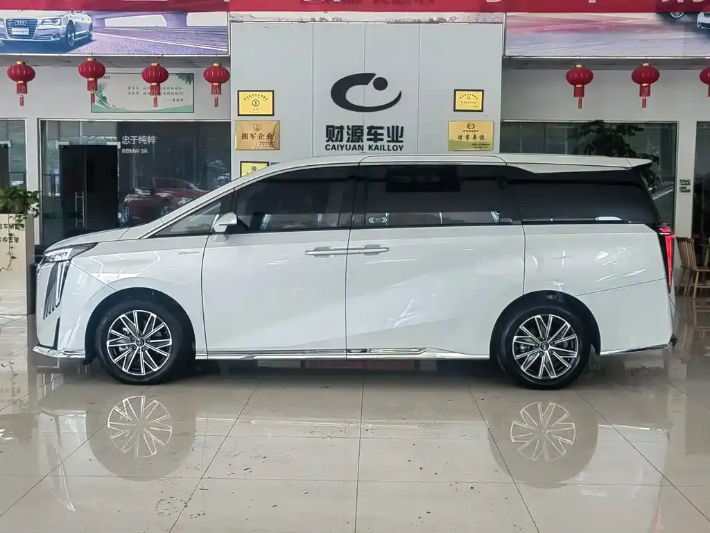 GAC Motor Trumpchi M8 — фото 6