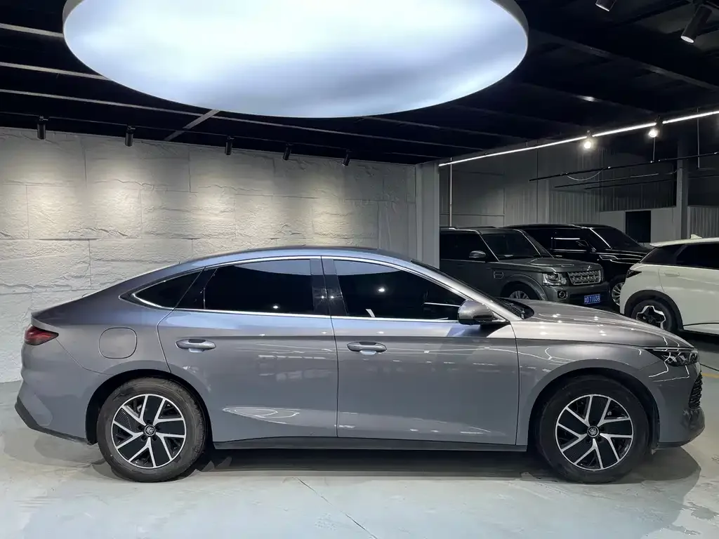 BYD Qin L — фото 7