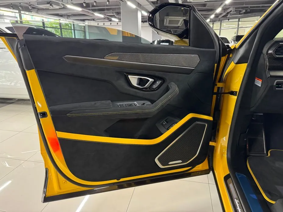 Lamborghini Urus 2024 из KR, фото 6