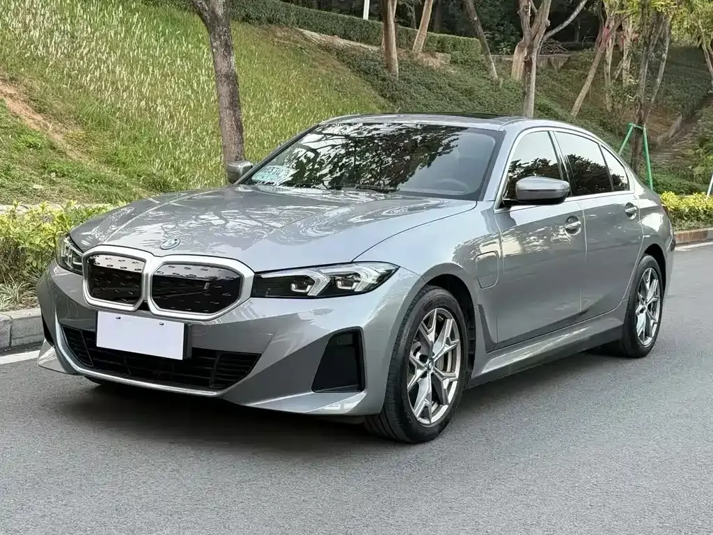 BMW i3 — фото 1